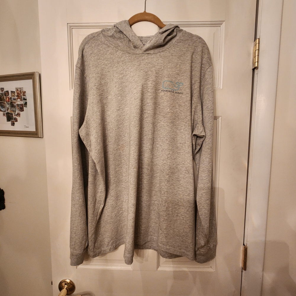 NWT Vineyard Vines Men's Light Gray Hooded Sweatshirt